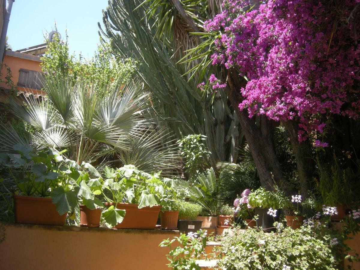 Via Dei Gerani B&B Sinnai Экстерьер фото