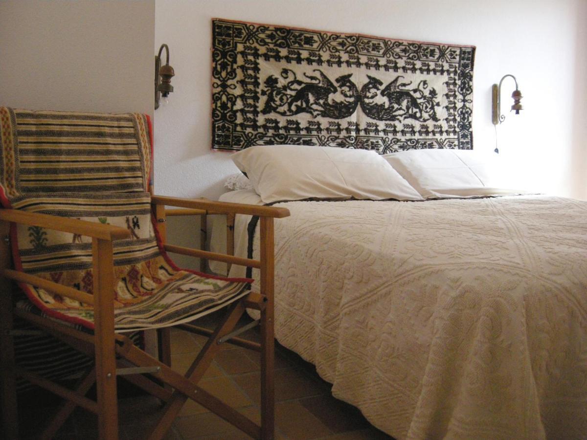 Via Dei Gerani B&B Sinnai Номер фото